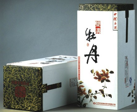 供應(yīng)酒類包裝設(shè)計(jì)、生產(chǎn)、品牌整合